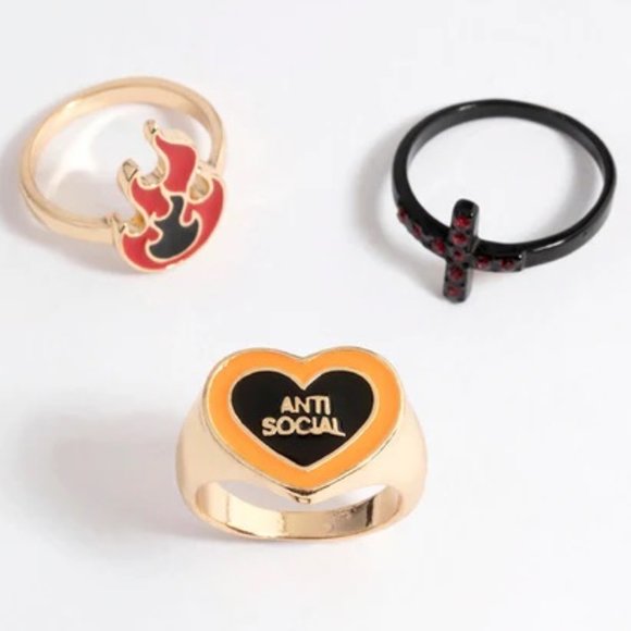 LOVISA 4pc GOTH ANTISOCIAL/CHAIN/CROSS/FLAME BLOOD RED CRYSTAL RING SET MIXED SZ - Picture 4 of 4